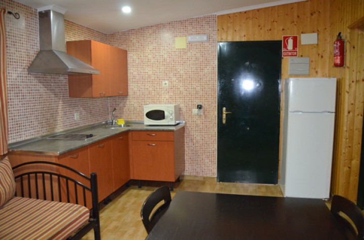 Bungalow 2 Bedrooms with Double Bed - Kitchen