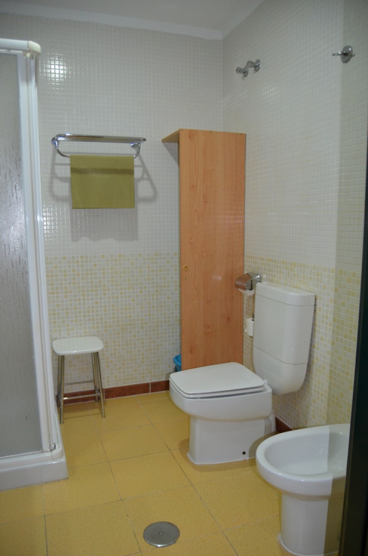 Bungalow 2 Bedrooms with Double Bed - Toilet